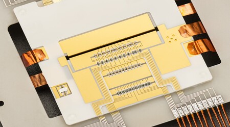 Chip-based ion trap